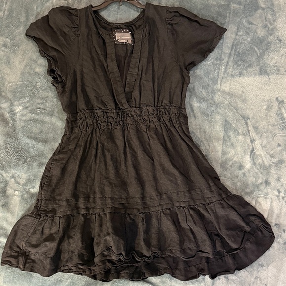 Anthropologie Dresses & Skirts - Anthropologie Black V-Neck Short-Sleeve Midi Dress